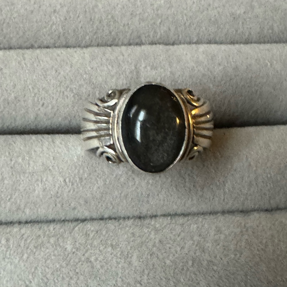 Vintage Sterling Silver Signed Native American Made Ring